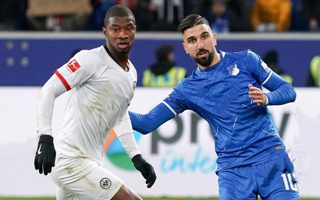 转会期法兰克福内部沟通：德甲节点到来；悬念犹存；医务组通报恢复(约哈里窗口将沟通时的信息分区不包含)-爱游戏体育