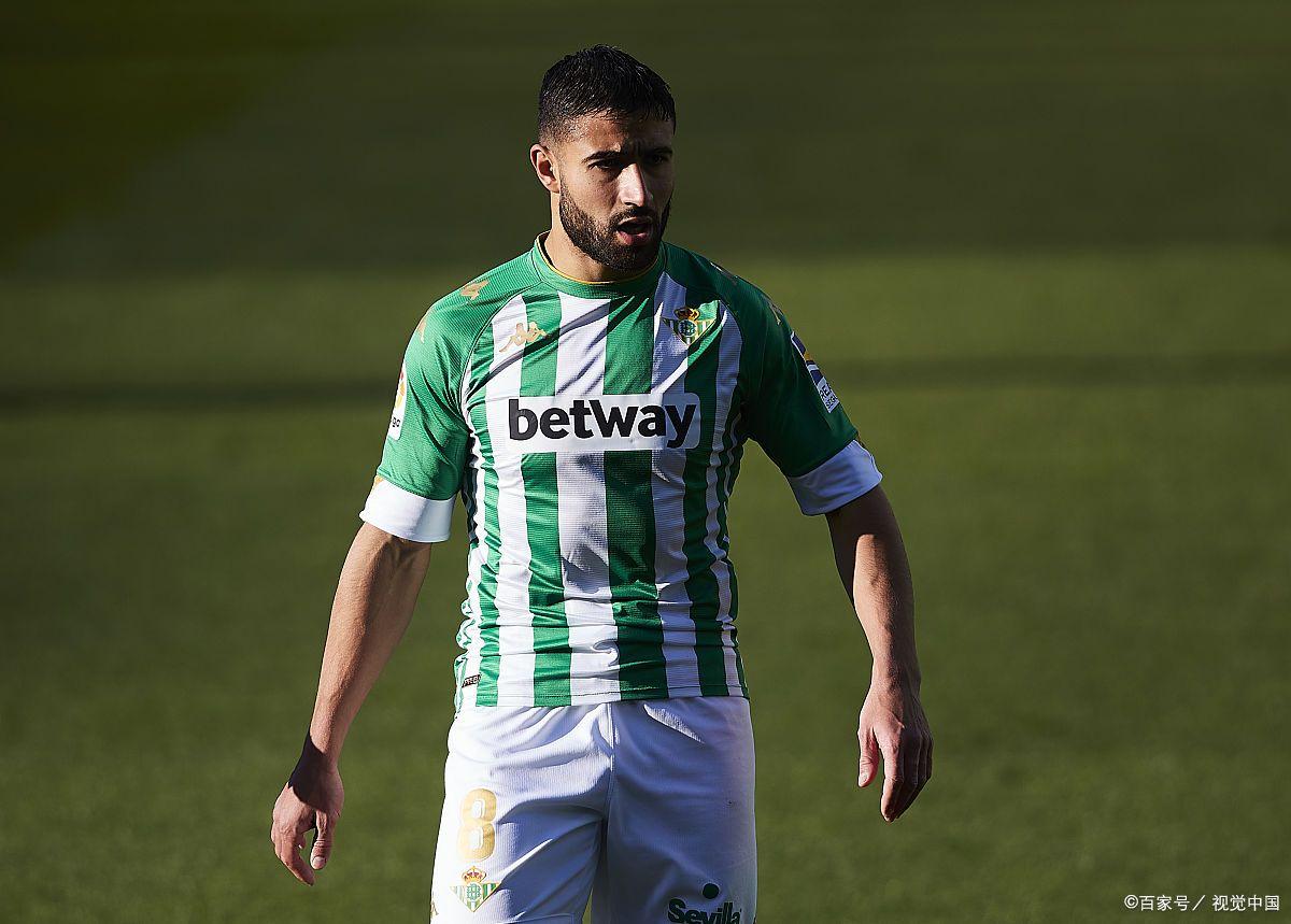 比利亚雷亚尔发布备战花絮,窗口期伤情更新,欧联任务艰巨,赛程密集仍需轮换 比利亚雷亚尔发布备战花絮,窗口期伤情更新,欧联任务艰巨,赛程密集仍需轮换