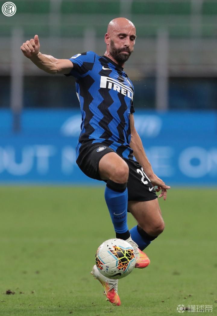 包含国际比赛日体能课后；国际米兰防线松动备战CBA常规赛；悬念犹存；数据趋势出现新变化的词条